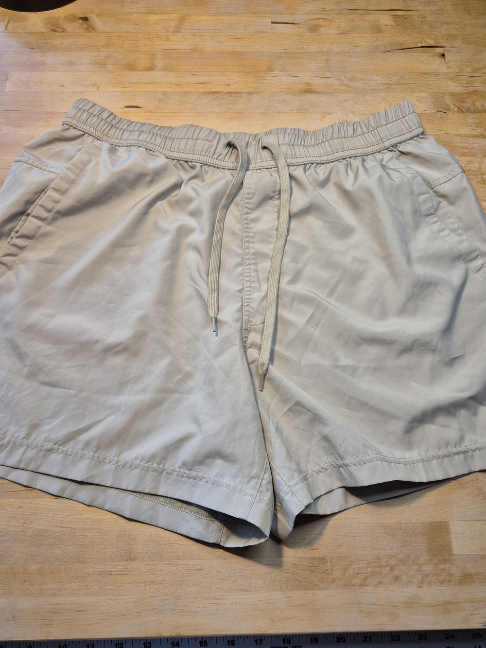 Nike Men's Light Beige Athletic Drawstring Shorts
